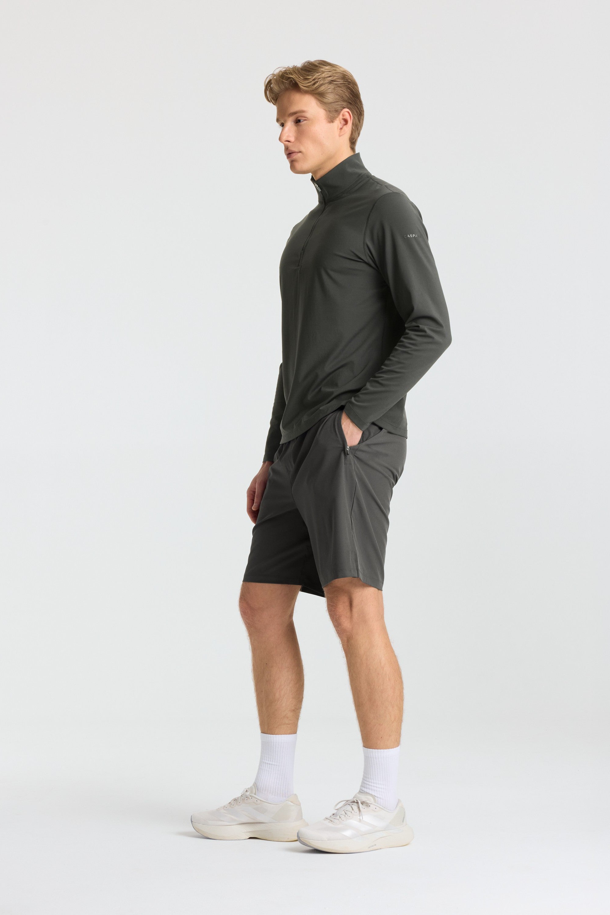 M. Vantage 2-In-1 Shorts 8" - Olive Green
