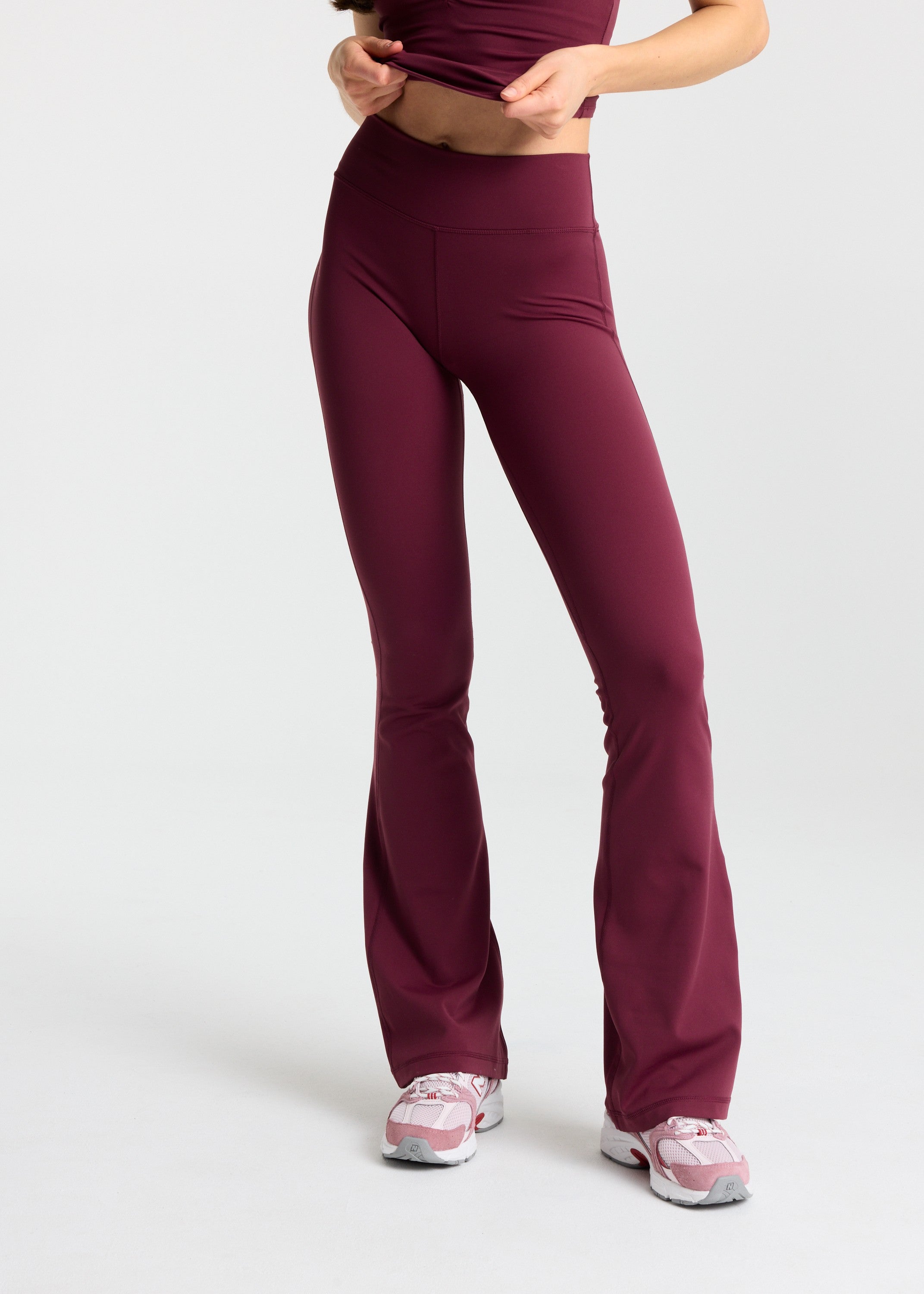 W. Cloudform® Yoga Pant Tall - Midnight Cherry