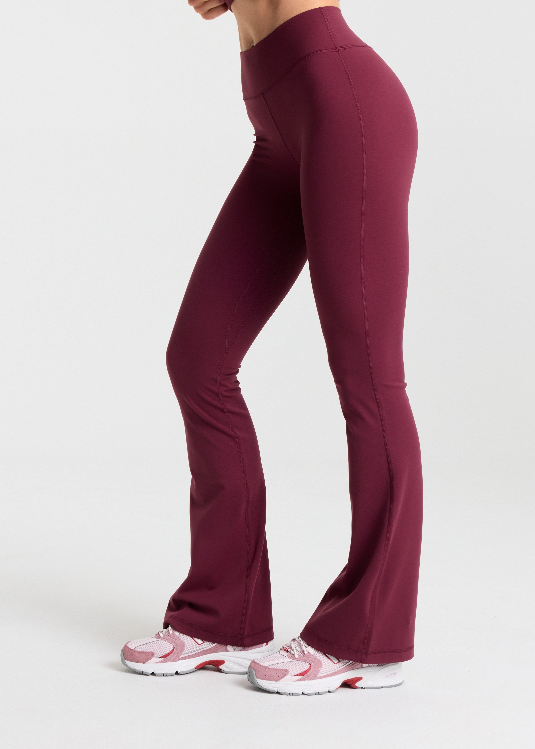 W. Cloudform® Yoga Pant Regular - Midnight Cherry