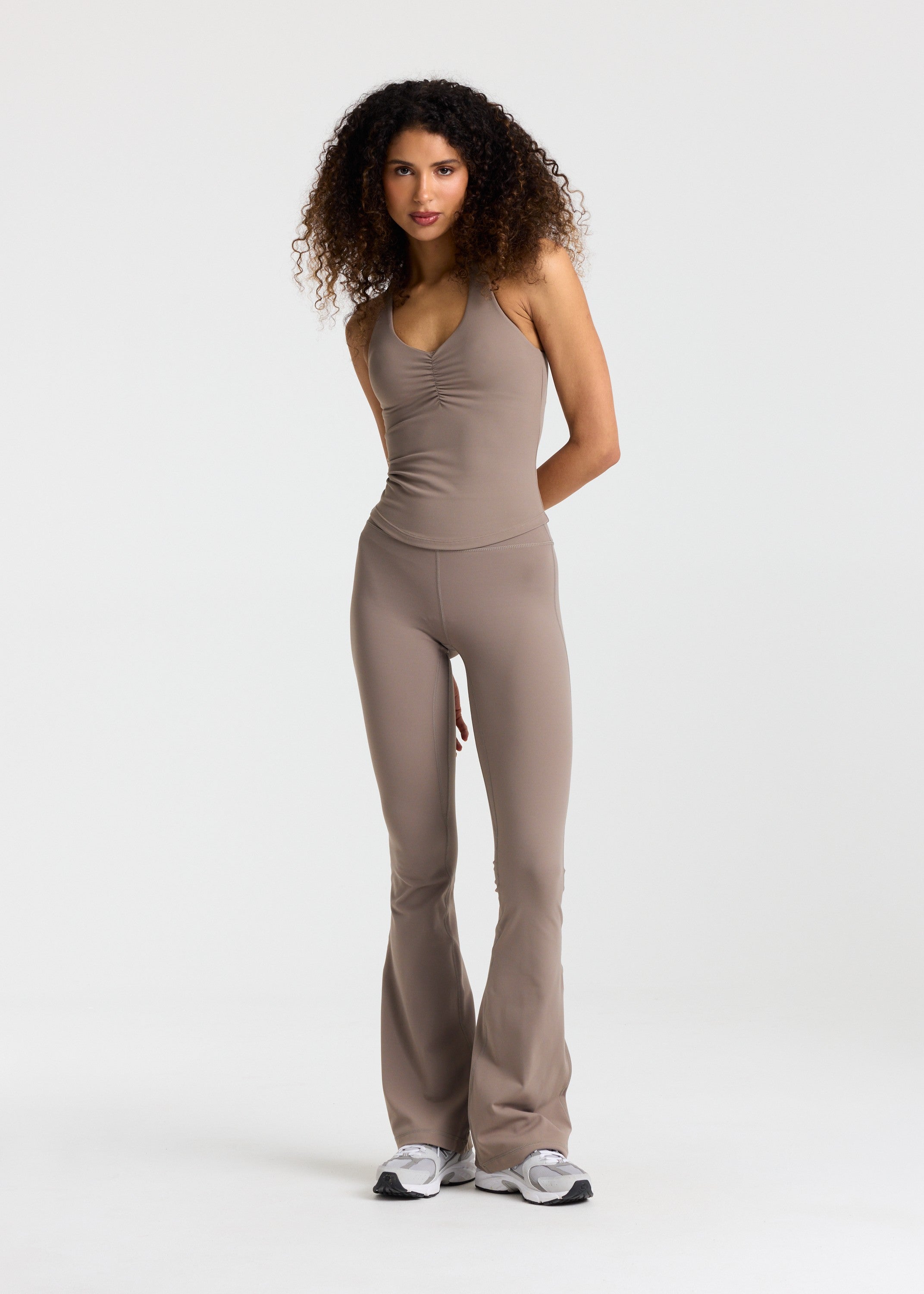Cloudform® Yoga Pant Regular - Truffle