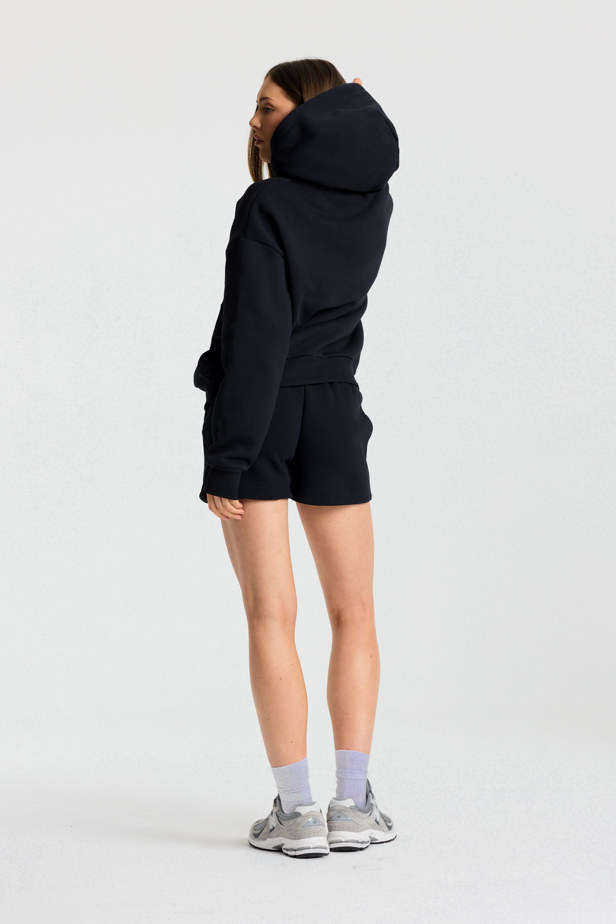 W. Pollux Shorts - Black