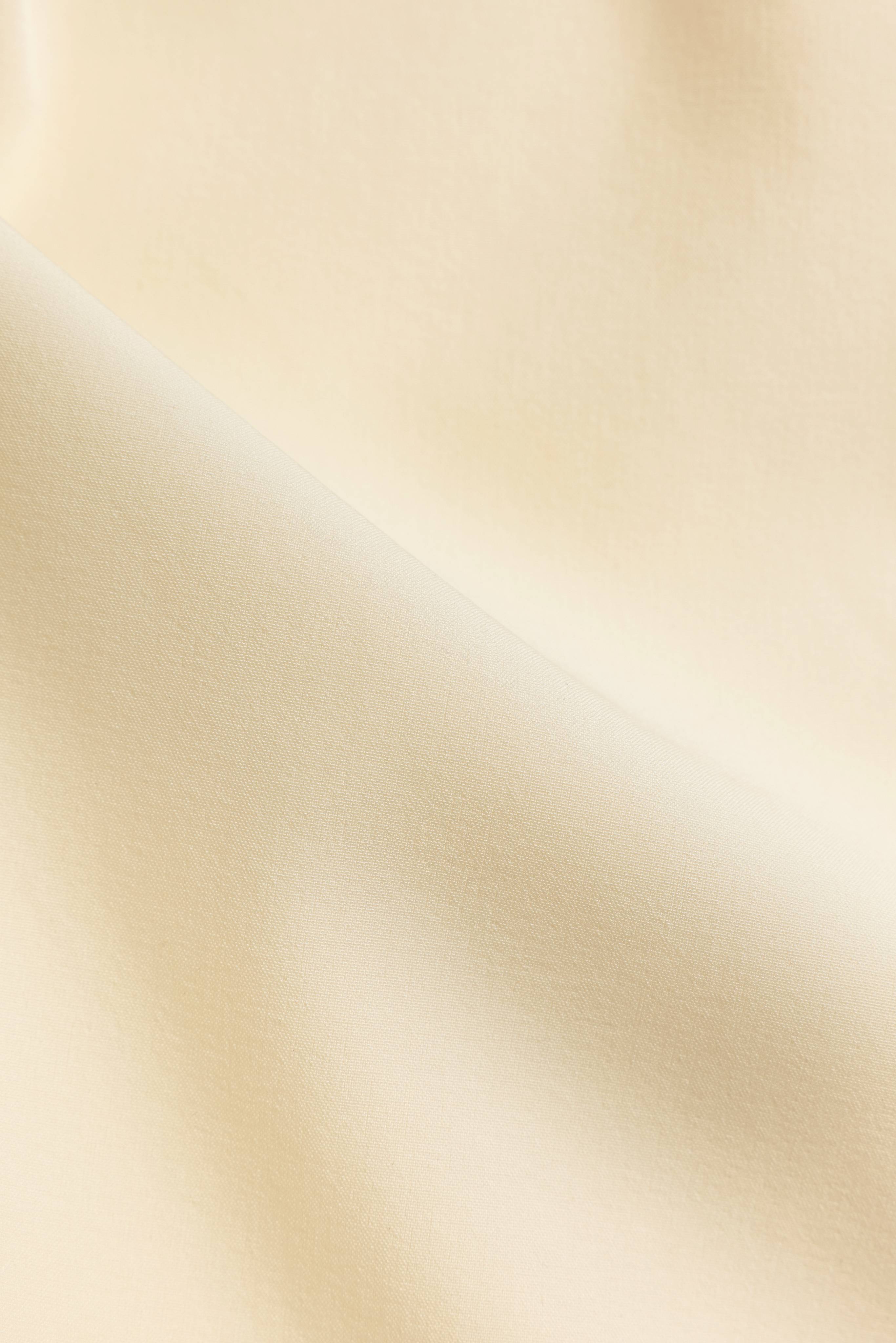W. Aerluxe® Shorts - Butter Yellow